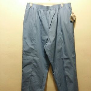 Brand New Women's Crest Nurse Uniform